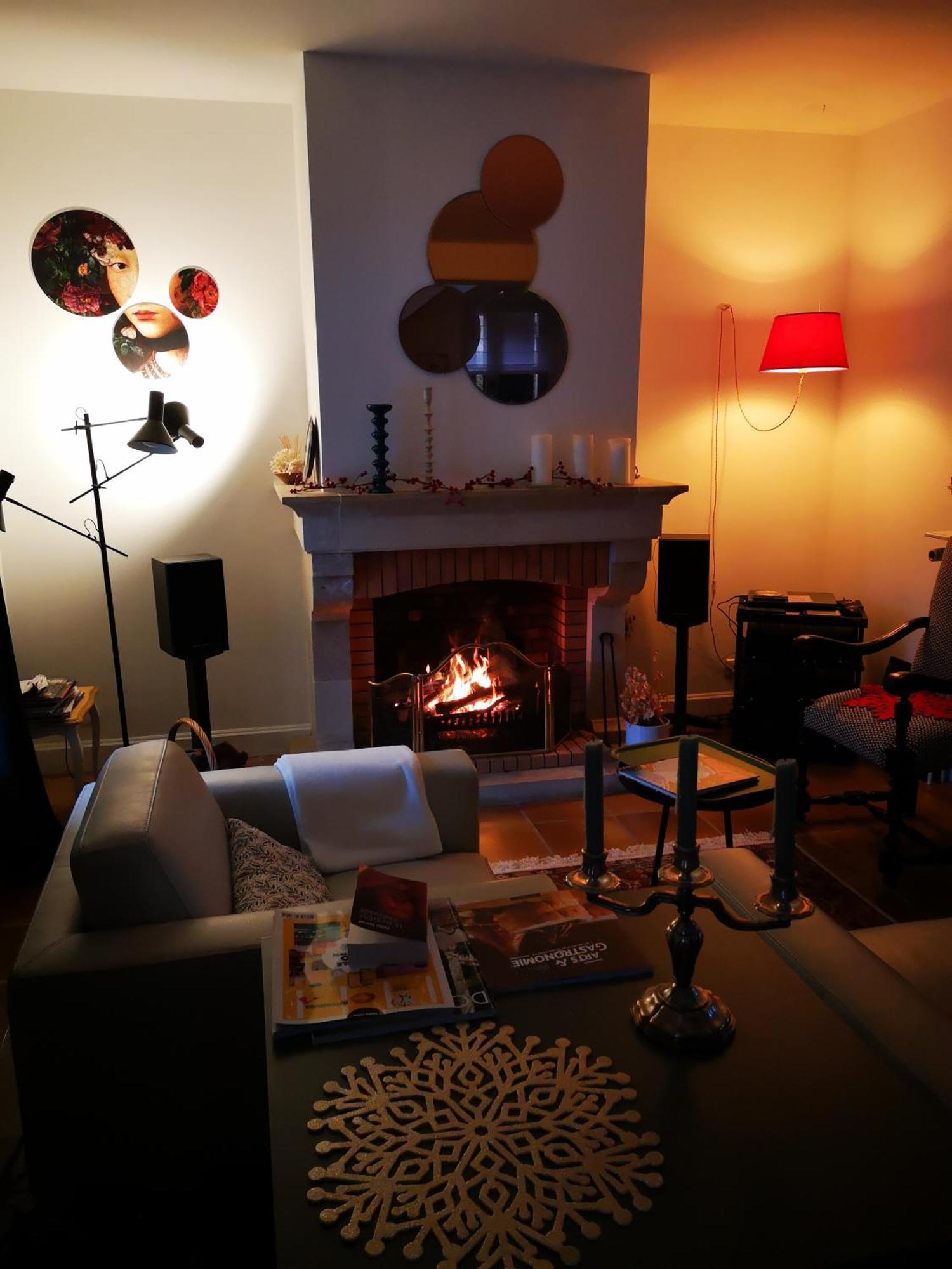 Maison Et Florescence Nuits-Saint-Georges Extérieur photo